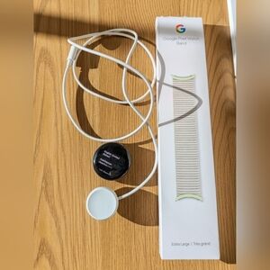 Google Pixel Watch With New Band & Charger